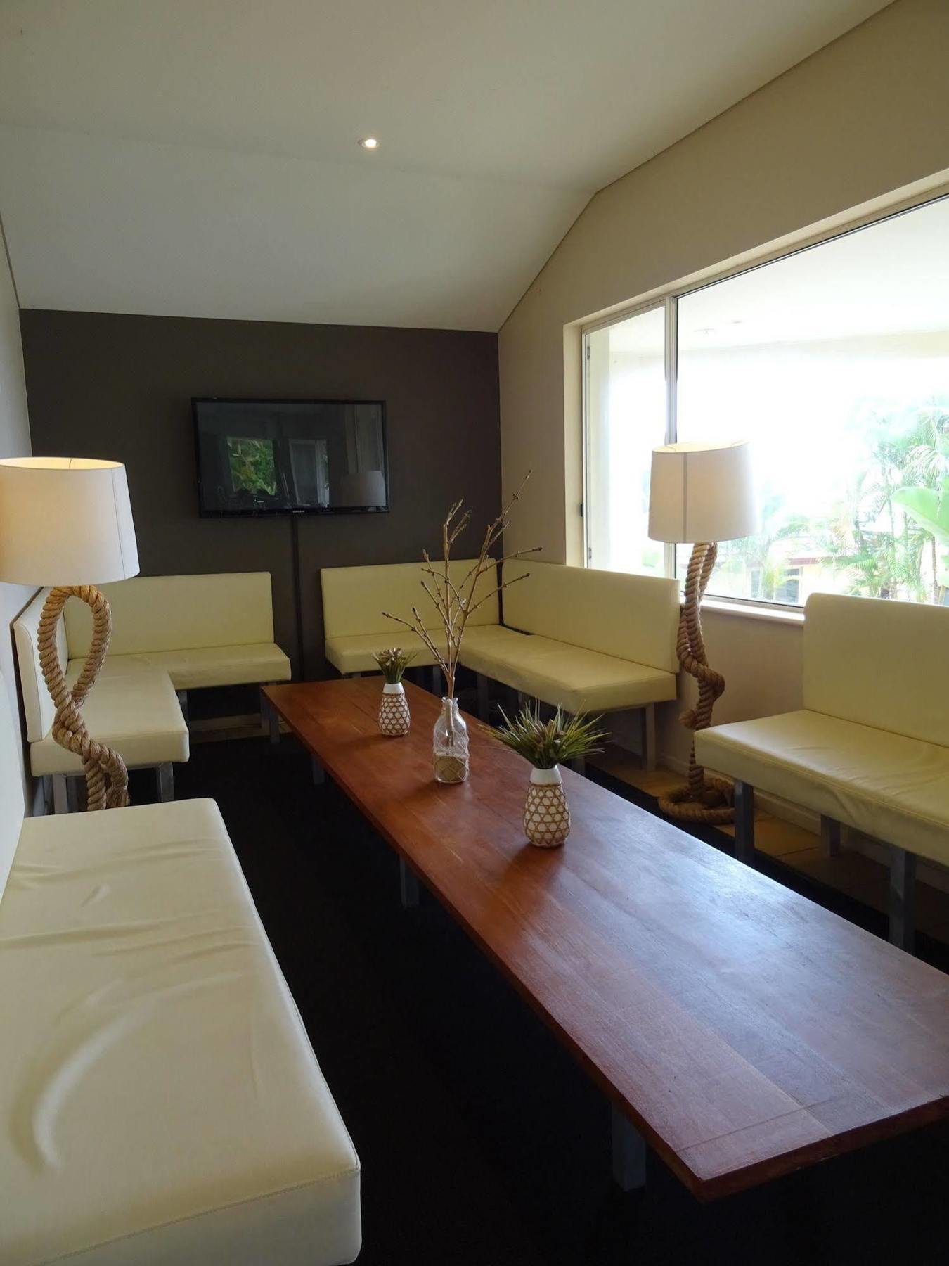 Aqualuna Beach Resort Sapphire Beach Εξωτερικό φωτογραφία